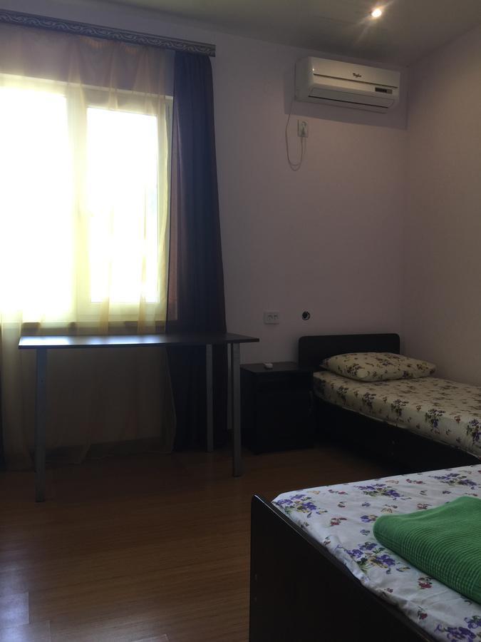 Guest House On Gagarina Varvara10 New Athos エクステリア 写真