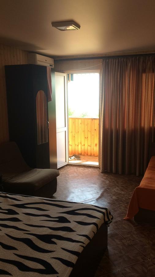 Guest House On Gagarina Varvara10 New Athos エクステリア 写真